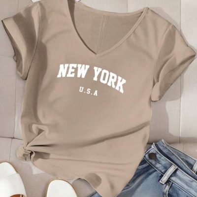 تیشرت زنانه یقه وی با طرح میکس - Bej-NEWYORK-USA-BASKILI