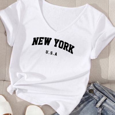 تیشرت زنانه یقه وی با طرح میکس - Beyaz-NEWYORK-USA-BASKILI