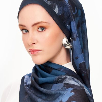 شال طرح دار فرانسوی Brume d’Amour ابریشم نرم سبز - سورمه‌ای