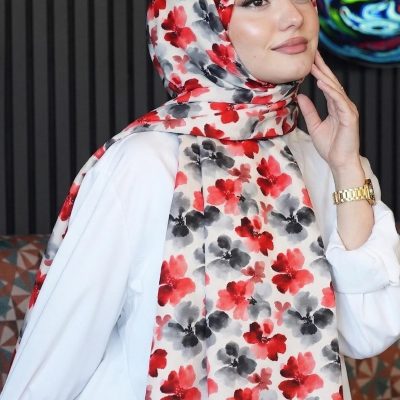 شال نرم پنبه‌ای کاراملی با طرح گل روان - خاکستری