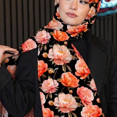 شال نرم پنبه‌ای کاراملی با طرح گل روان - نارنجی