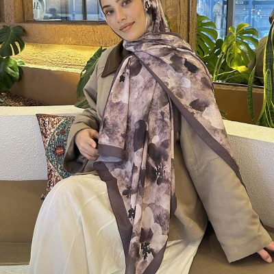 شال بامبو طرح گل بتیک مشکی - Soft Kahve