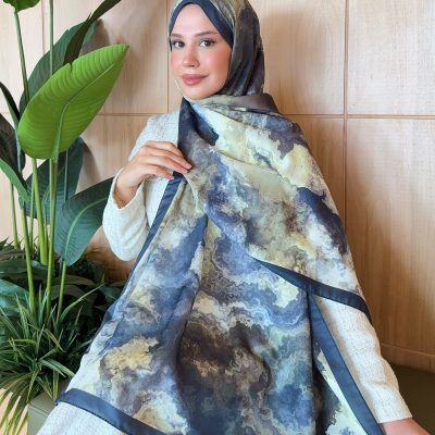شال نخی نرم طرح‌دار Soon سری مشکی و سفید ps104 - Lacivert Batik