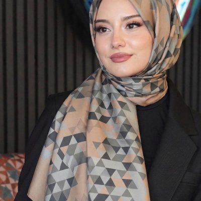 شال تسه‌تور طرح دار با پارچه کرپ - Vizon