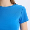 تیشرت فیتد ترکواژ زنانه، یقه گرد و آستین کوتاه از جنس ریبانا — آبی Defacto