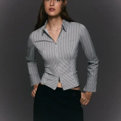 بلوز زنانه مدل لیزا از پارچه کرپ bershka