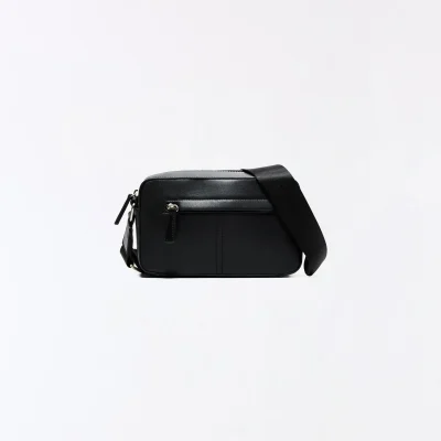 کیف دوشی جیب‌دار ساده مردانه bershka