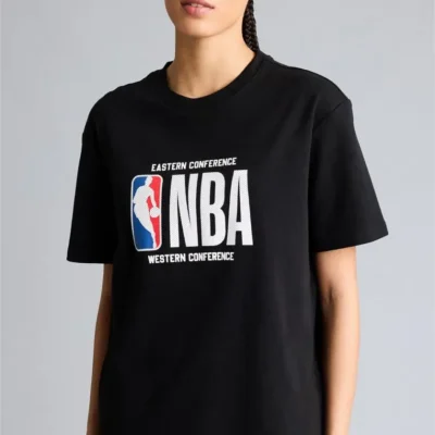 تیشرت آستین کوتاه زنانه NBA Wordmark مدل ریلاکس فیت - پنبه ۱۰۰٪ Defacto