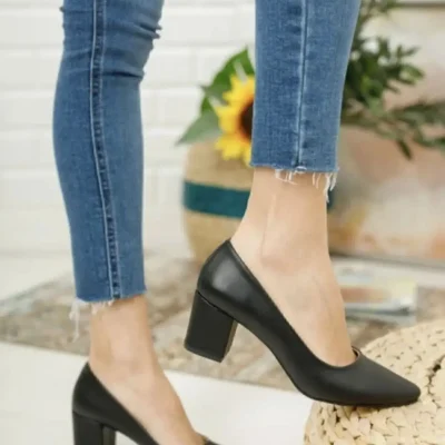 کفش زنانه استیلتو پاشنه‌ی مشکی ضخیم Armada