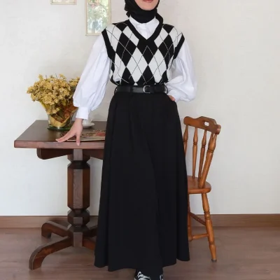دامن مشکی تک دکمه Ceylan Otantik