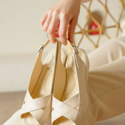 صندل زنانه ارتوپدیک مادرانه Yade Moda