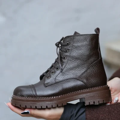 چکمه چرم طبیعی GALLER با بند و زیپ، کفی ارتوپدی و زیره لاستیکی Eren Shoes BAG