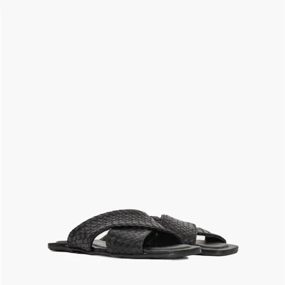 تسا - دمپایی چرم مشکی Shoes More