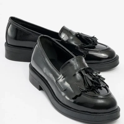 کفش لوفر زنانه چرم طبیعی میلینا مشکی روغنی با منگوله Luvishoes