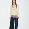 zara product image