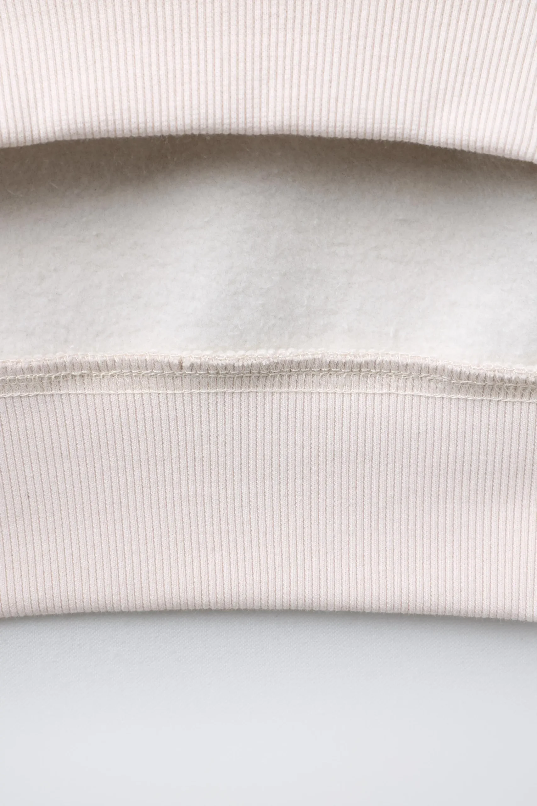 zara product image