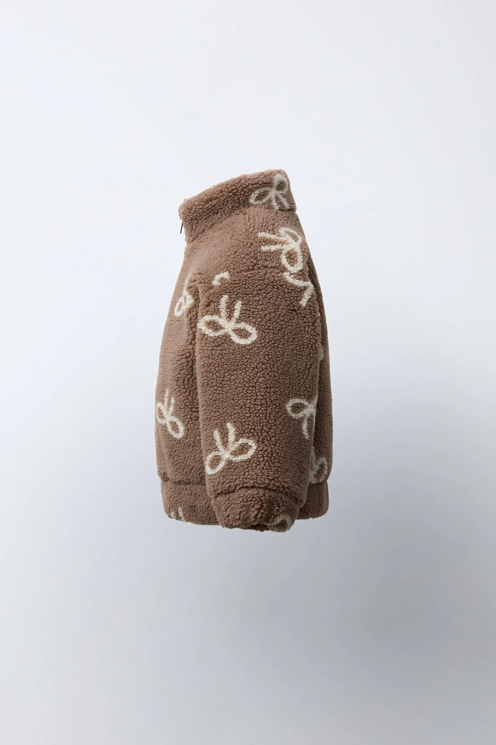 zara product image