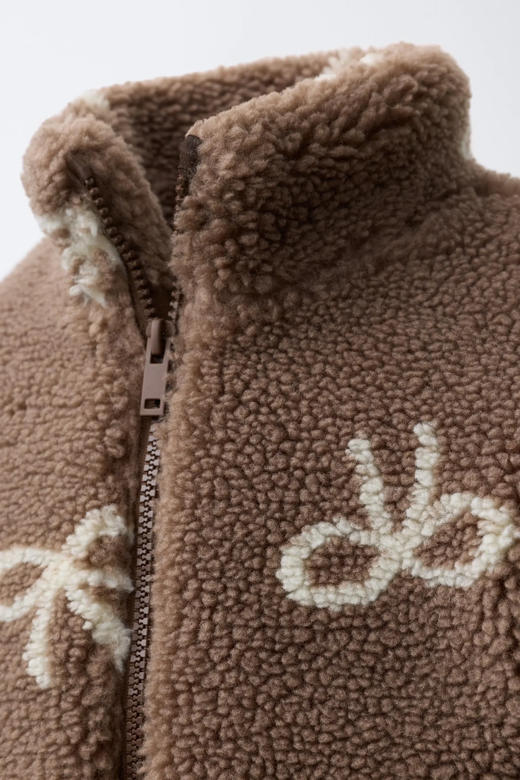 zara product image