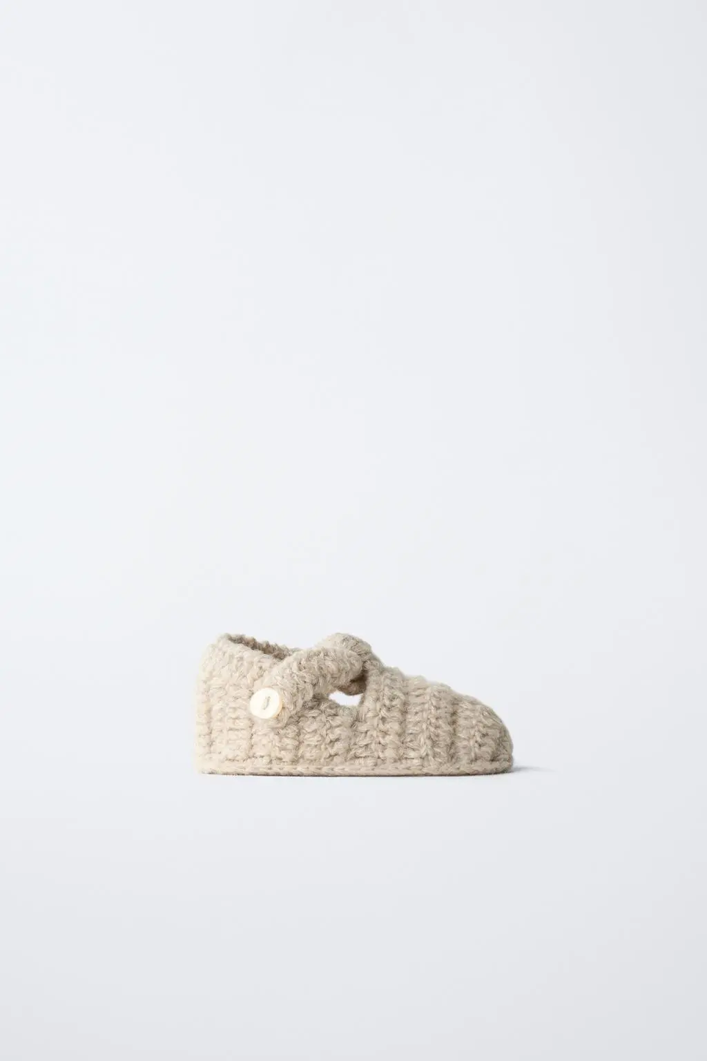 zara product image