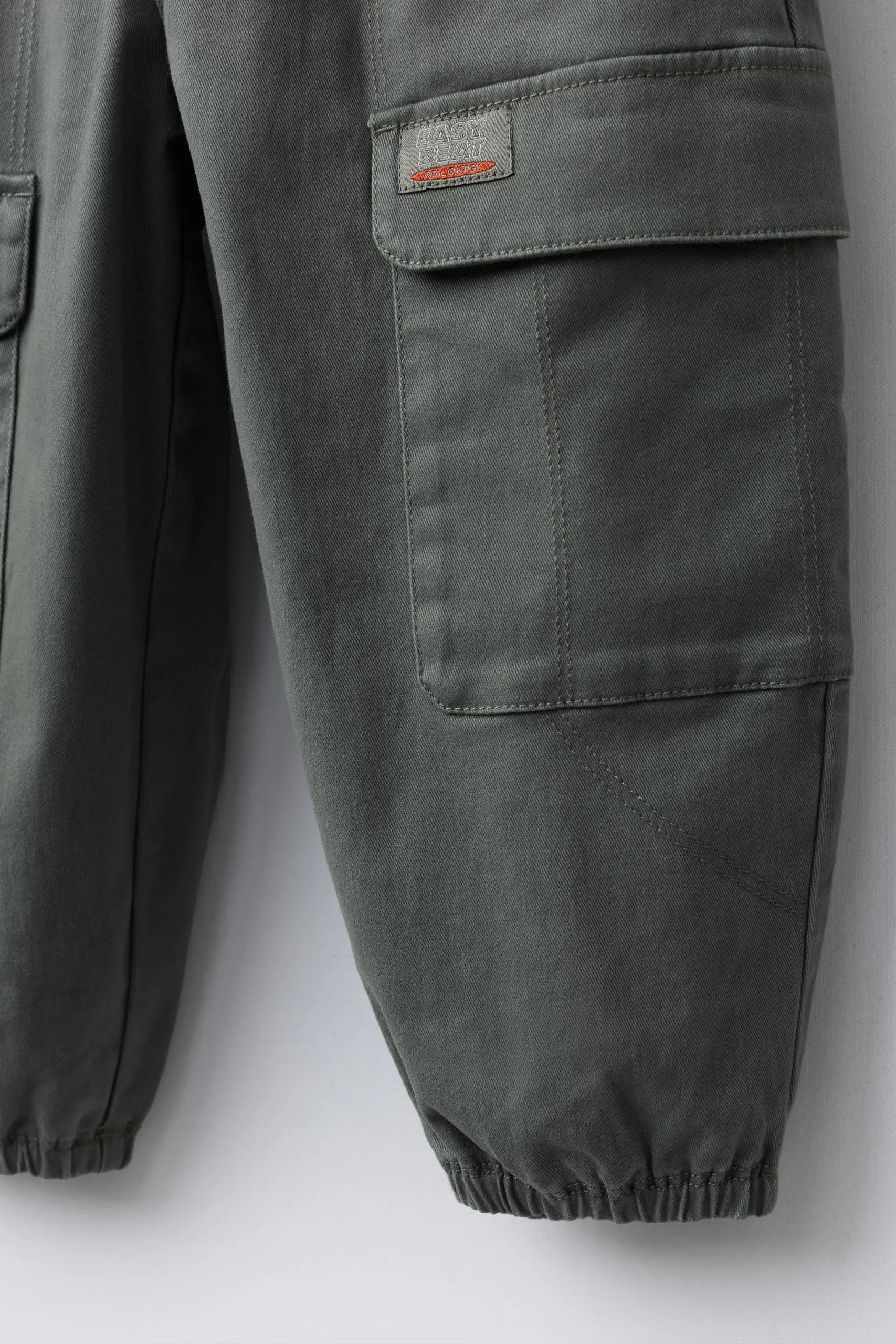 zara product image