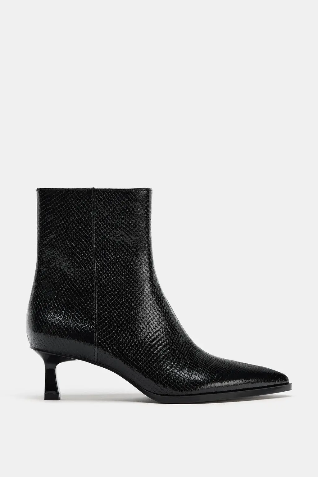 zara product image