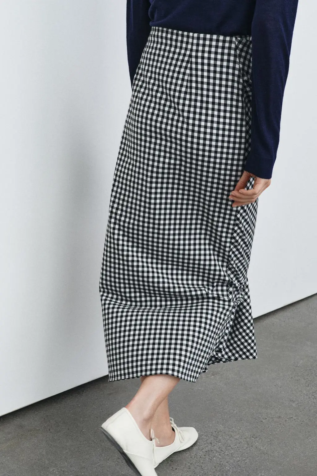 zara product image