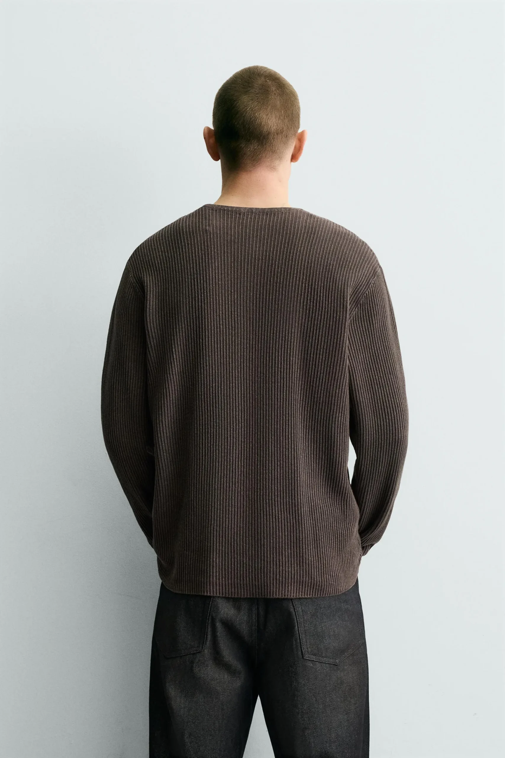 zara product image