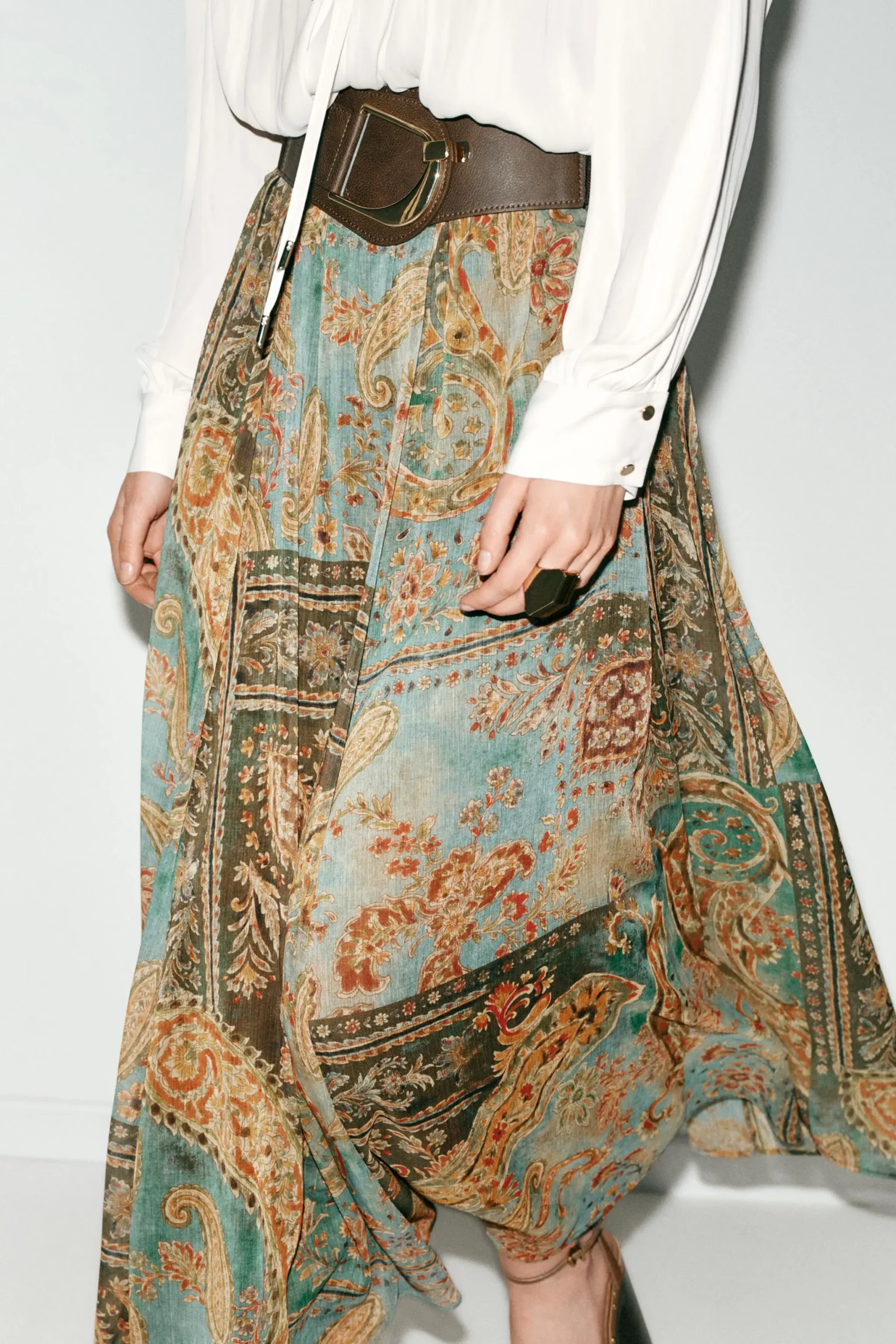zara product image