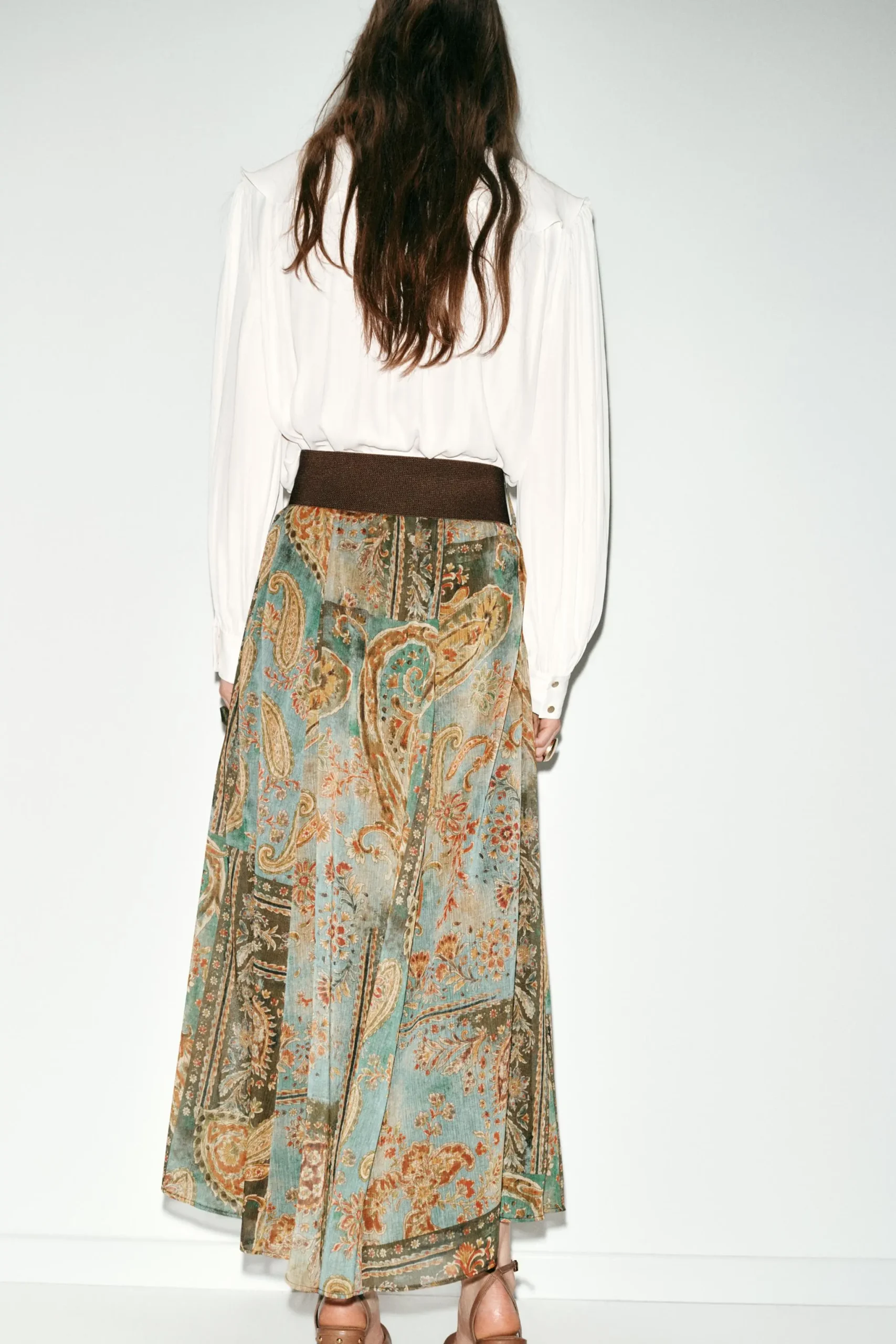 zara product image