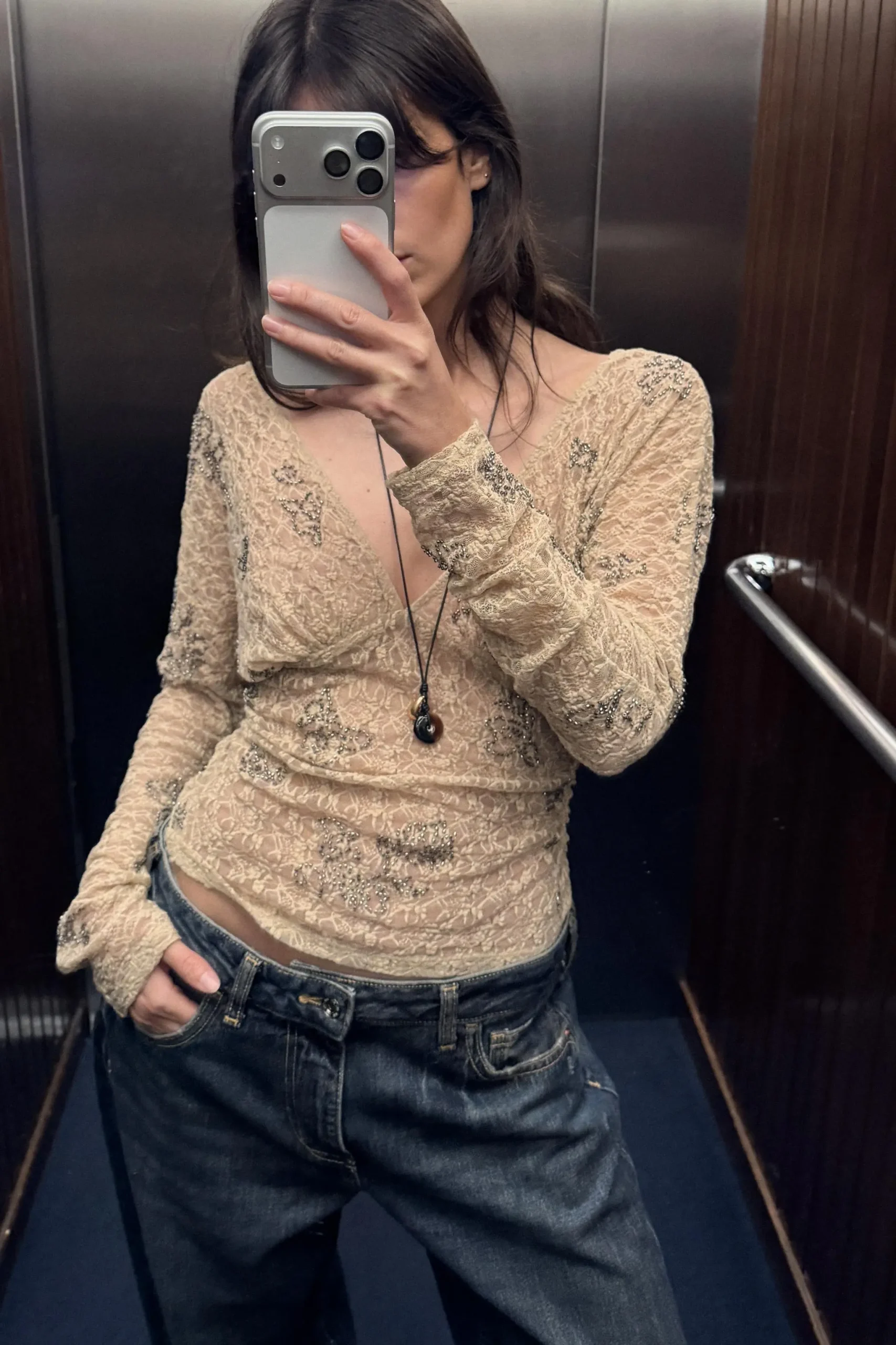 zara product image