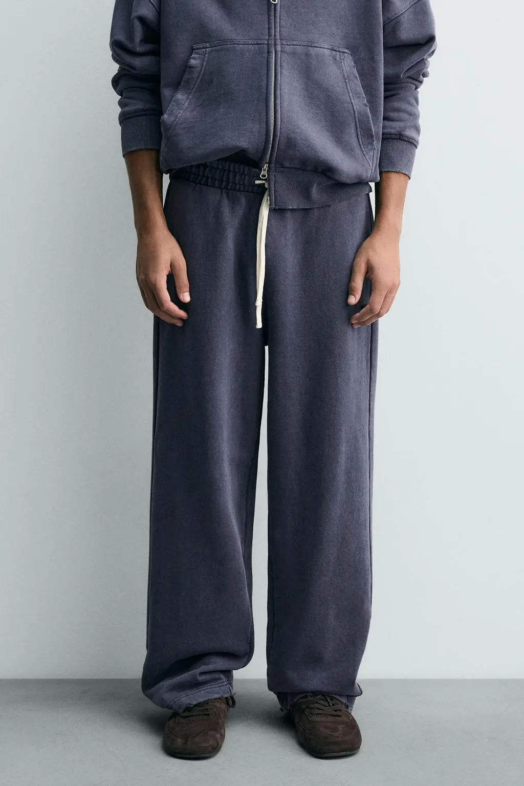 zara product image
