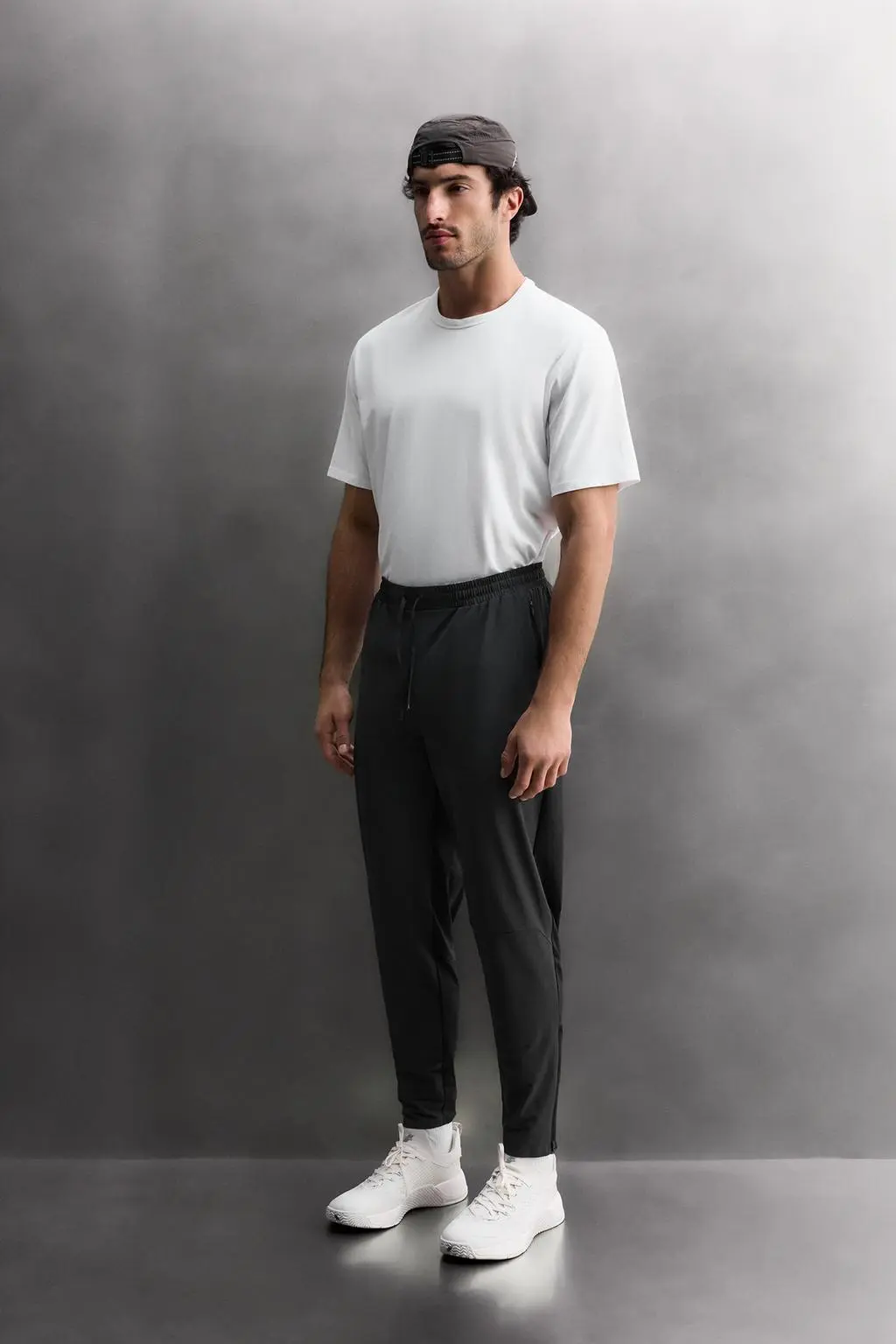 zara product image