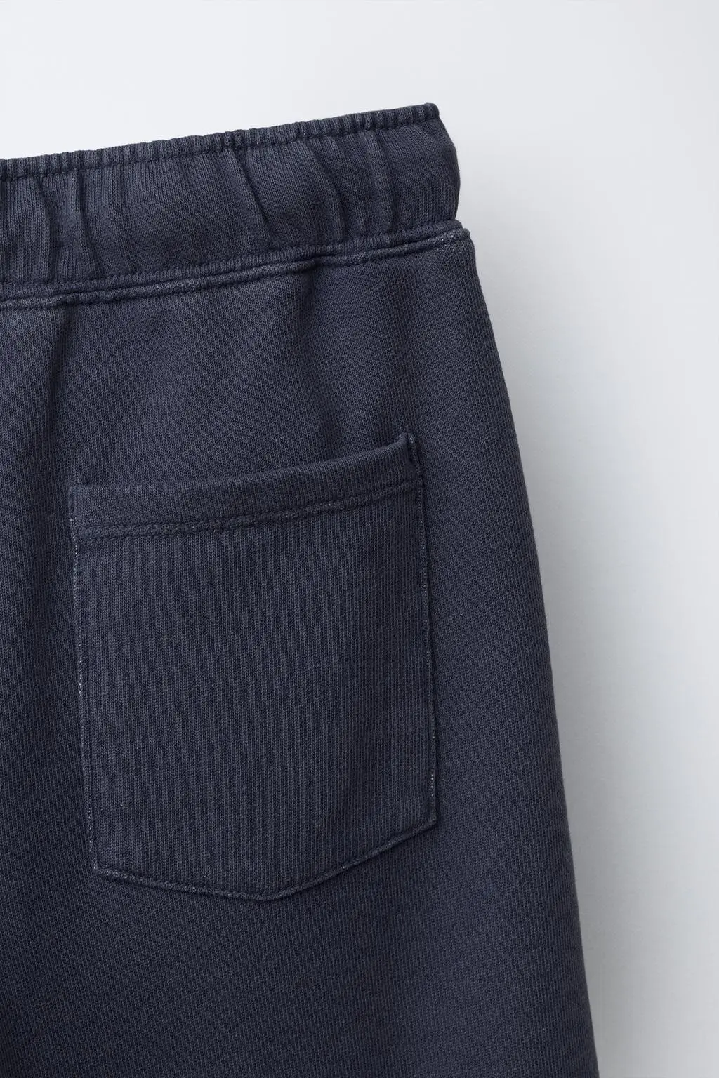 zara product image