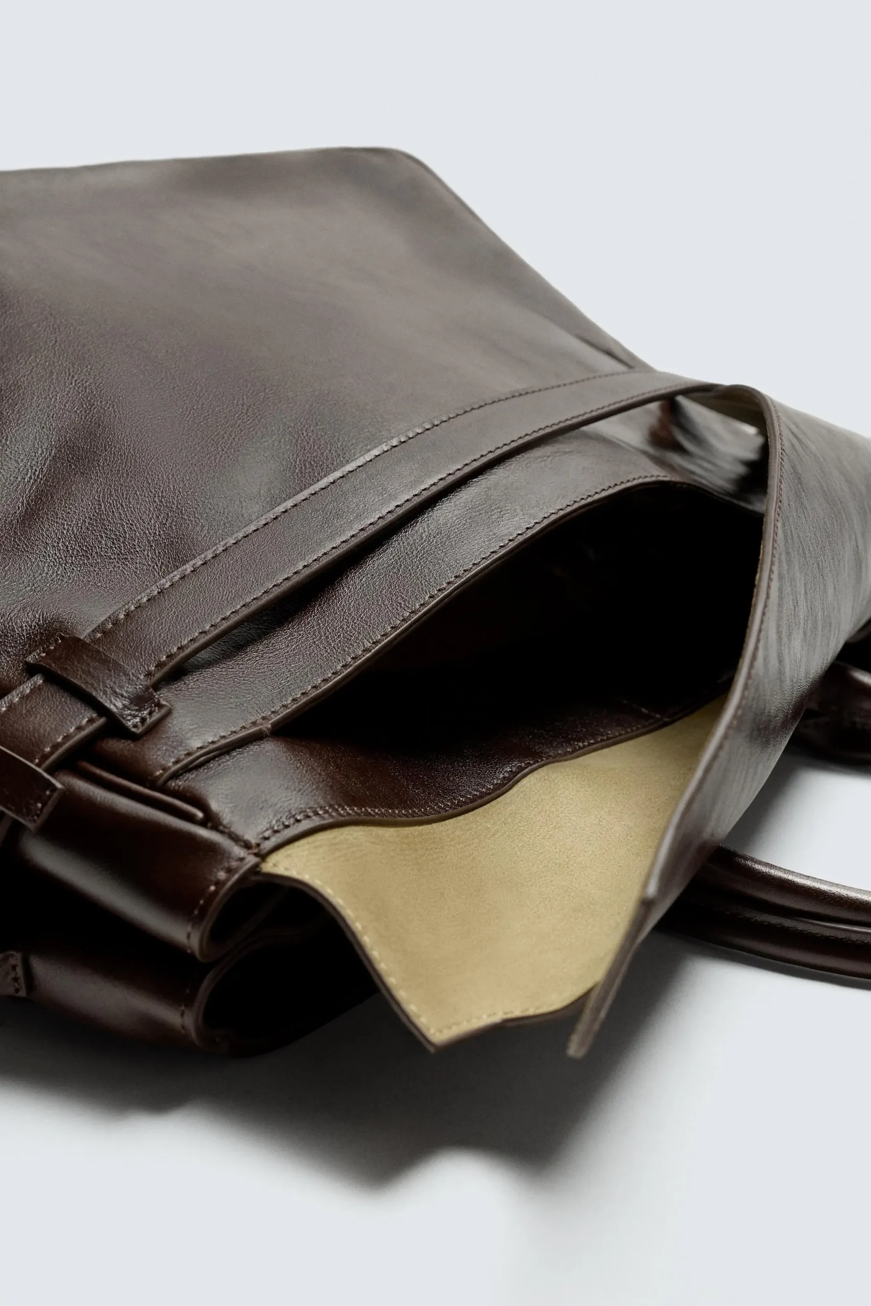 zara product image
