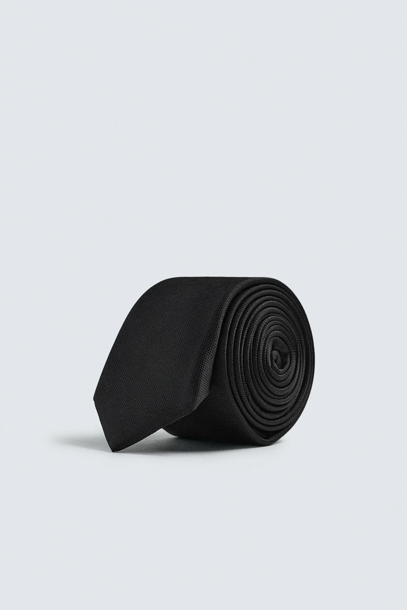 zara product image