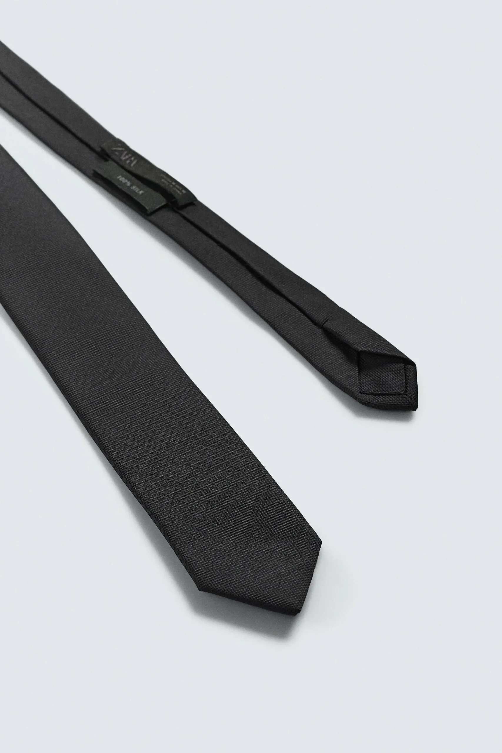 zara product image