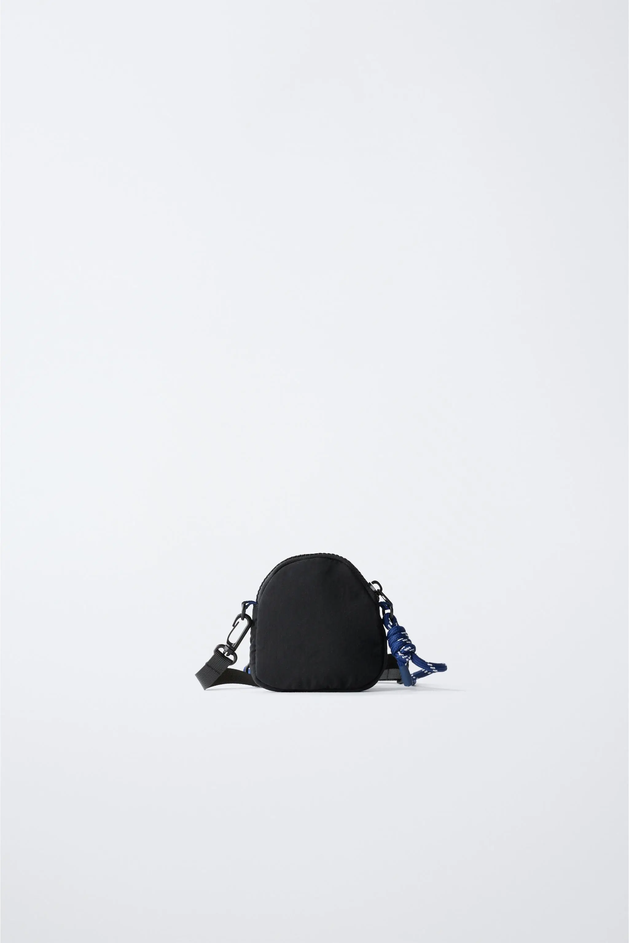 zara product image