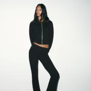 zara product image