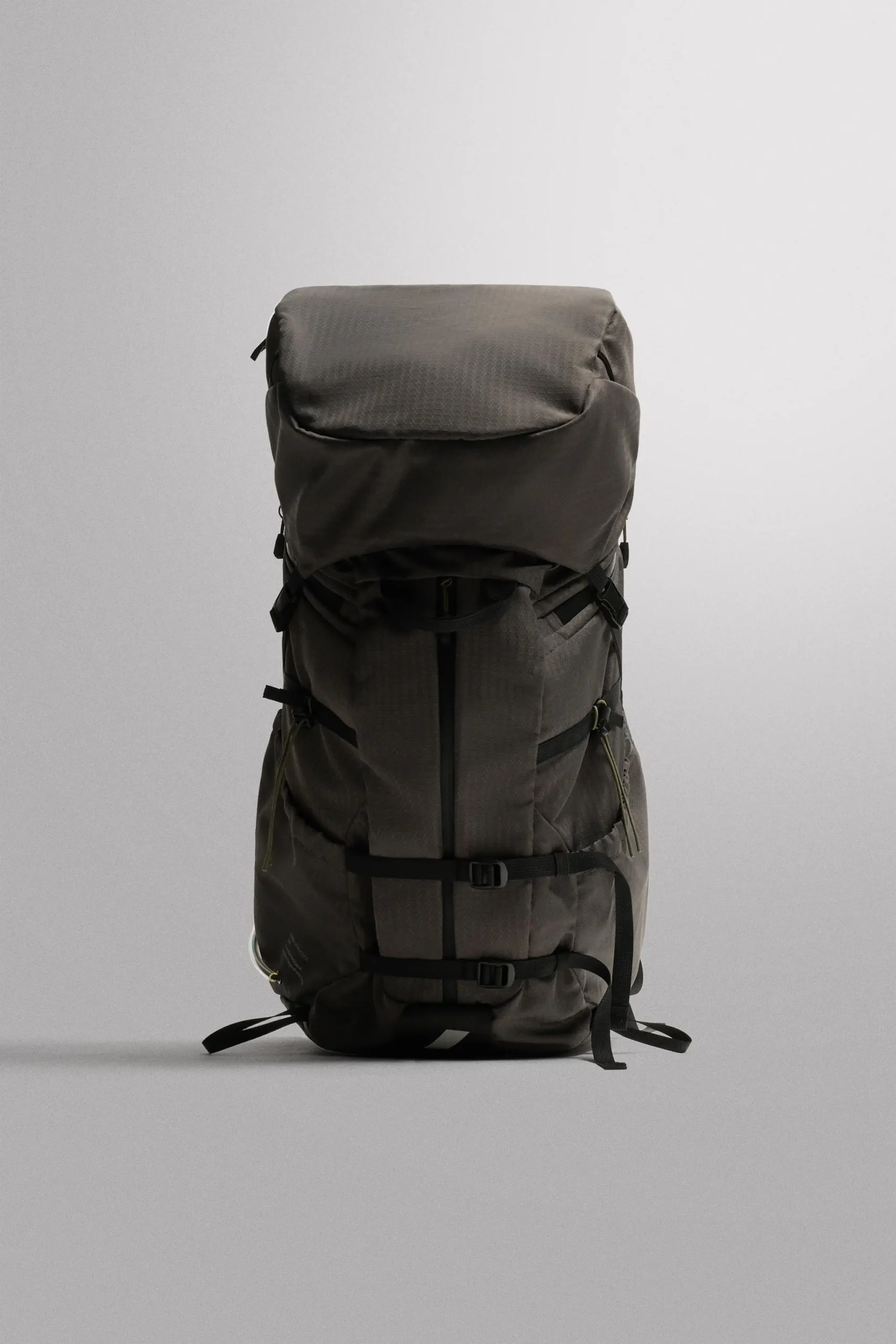 zara product image