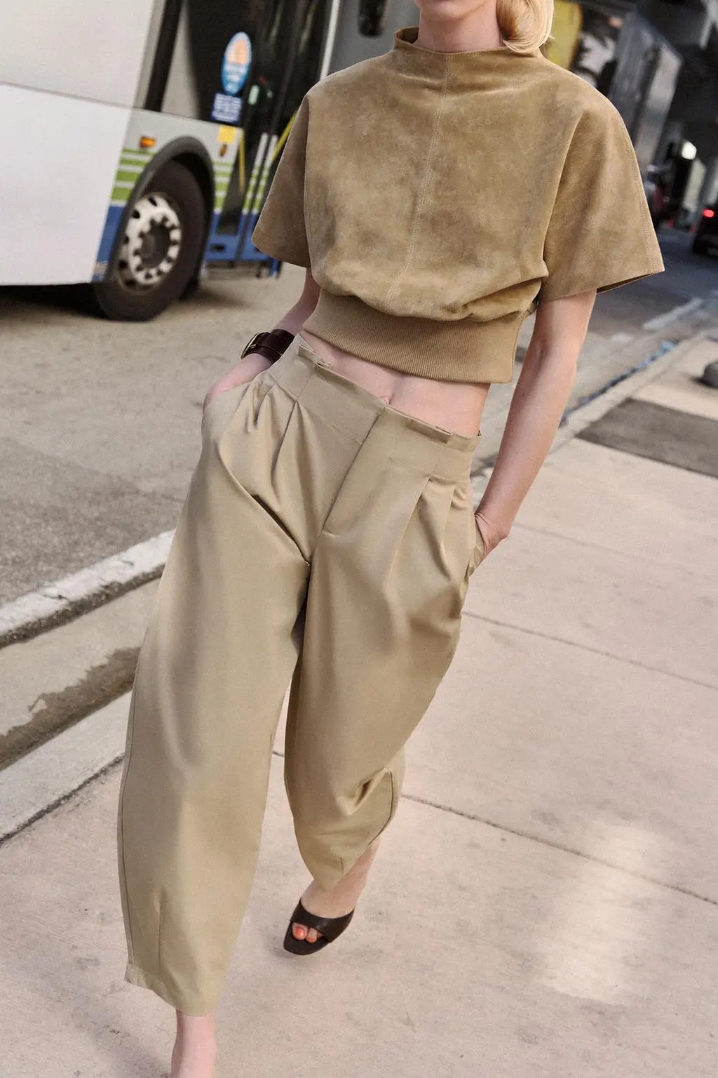 zara product image
