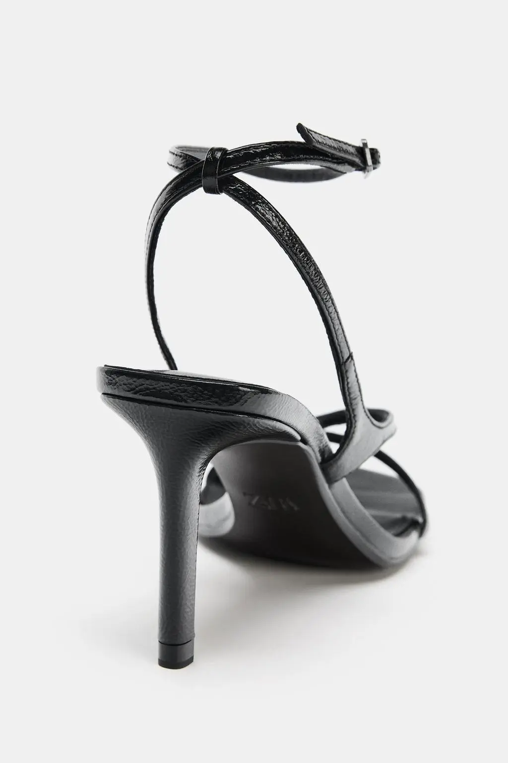 zara product image