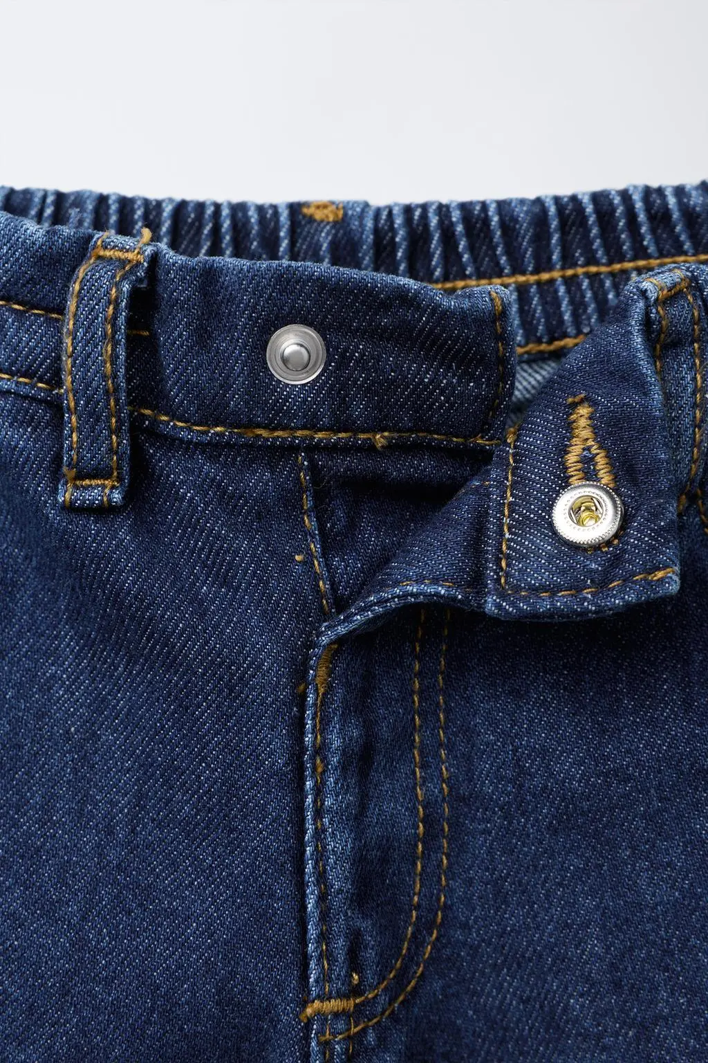 zara product image