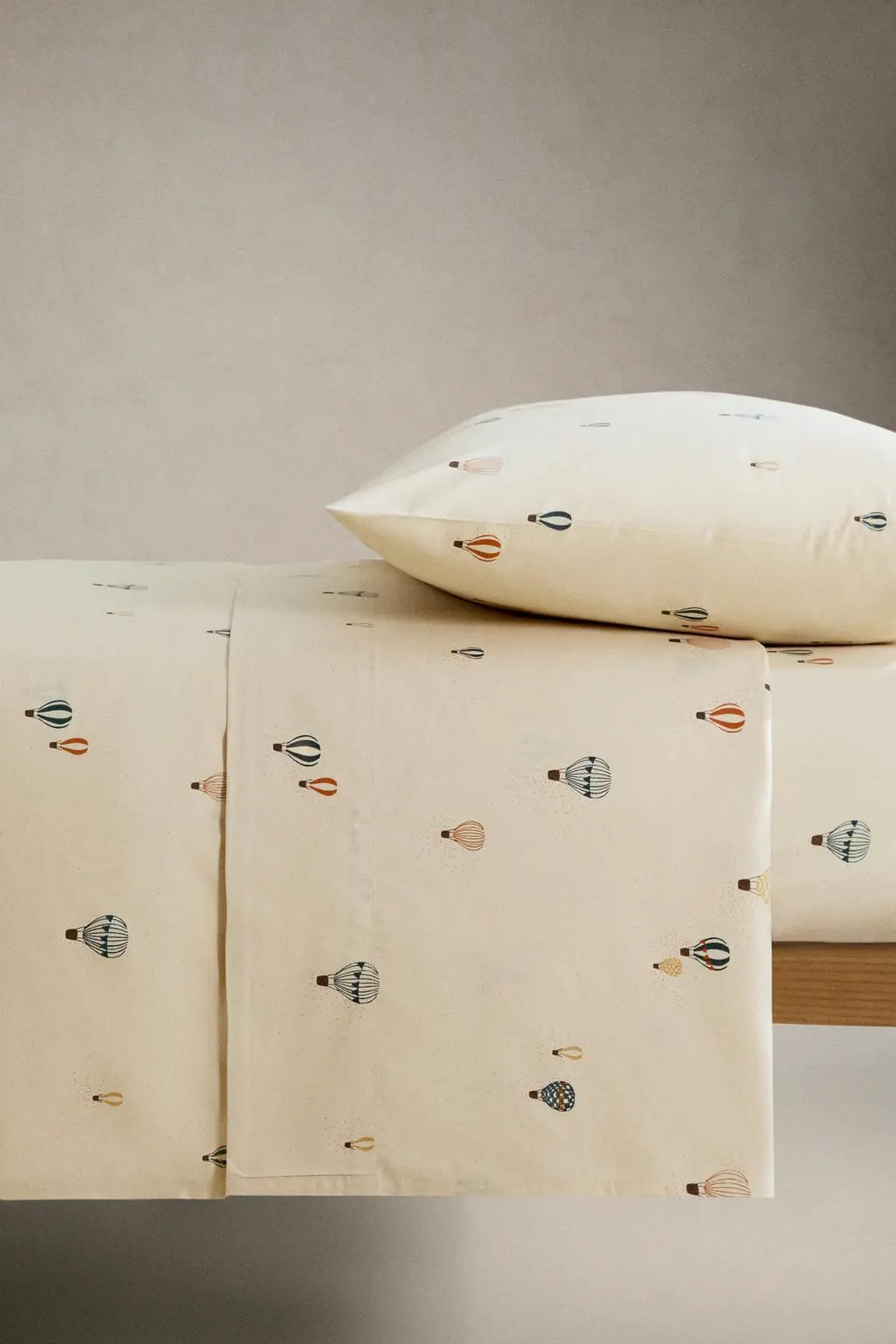 zara product image