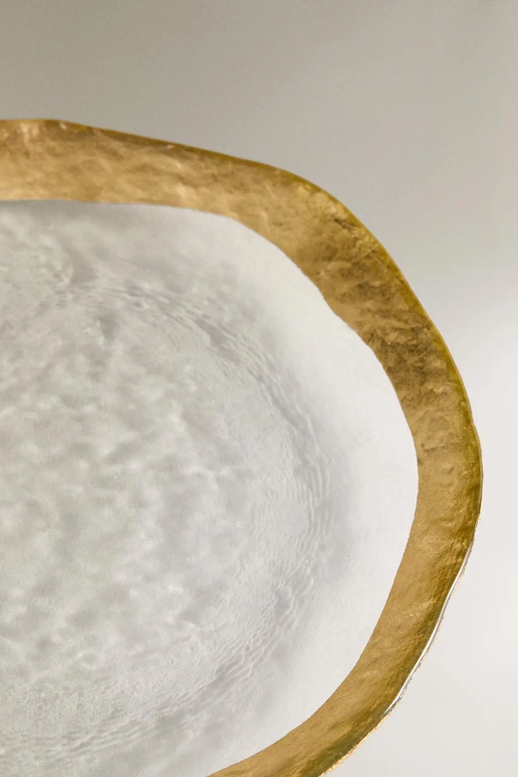 zara product image