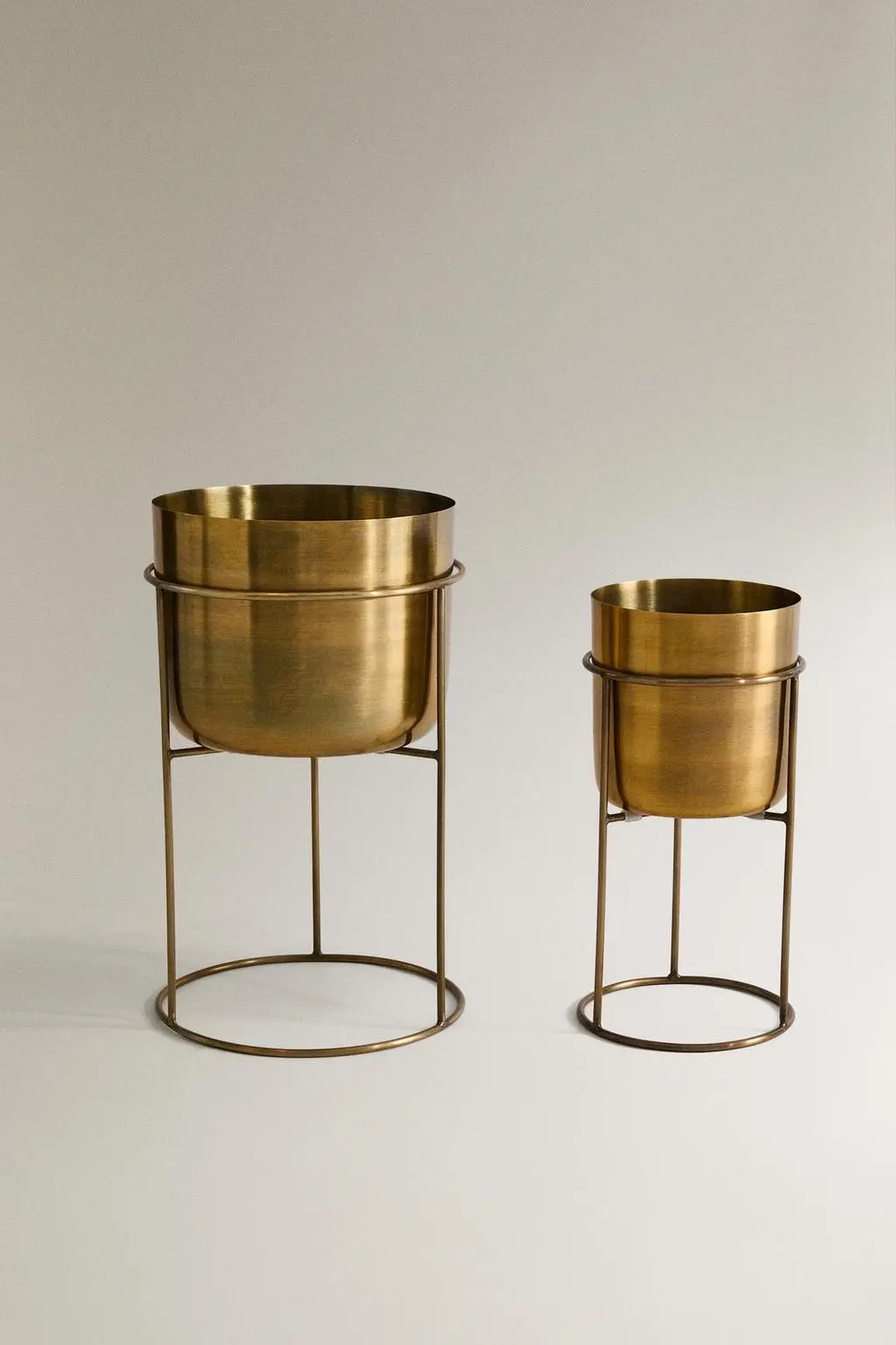 zara product image