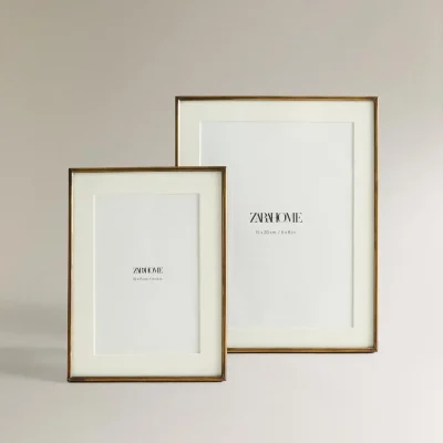 قاب عکس مدرن با روکش نقره‌ای براق zara