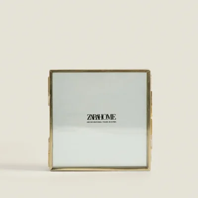 قاب عکس چوبی ممتاز با روکش مات zara