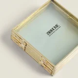 zara product image