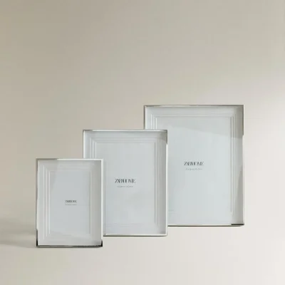 قاب عکس مدرن با روکش مخمل و طرح طلایی zara