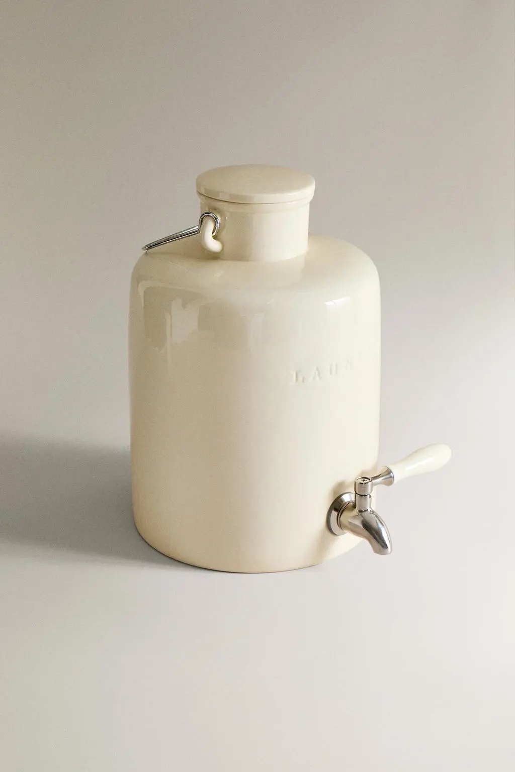 zara product image
